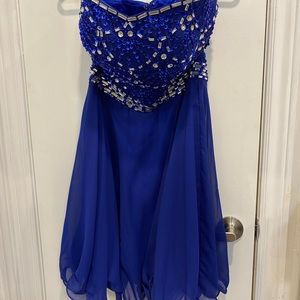 Beautiful party dress, short